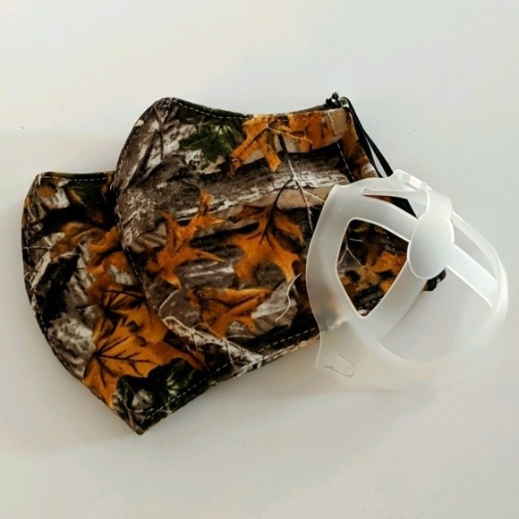 Reusable Face Masks (2) & Silicone Bracket - Outdoors Camo Hunting - Picture 1 of 6
